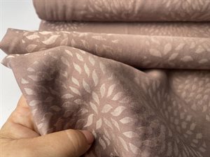 Fastvævet jacquard - lys og blid varm brun med mønster